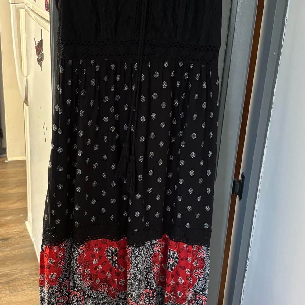 Caribbean Black and Red Midi Dress